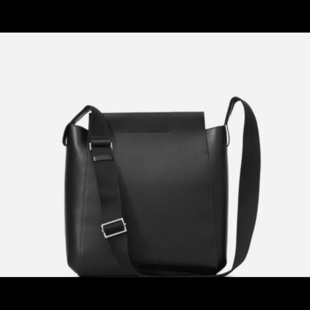 Everlane Form Bag VGUC